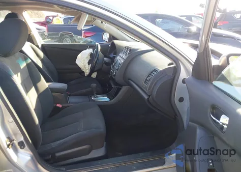 2010 Nissan Altima 2.5 S z USA, uszkodzony, nr VIN 1N4AL2AP5AC109305